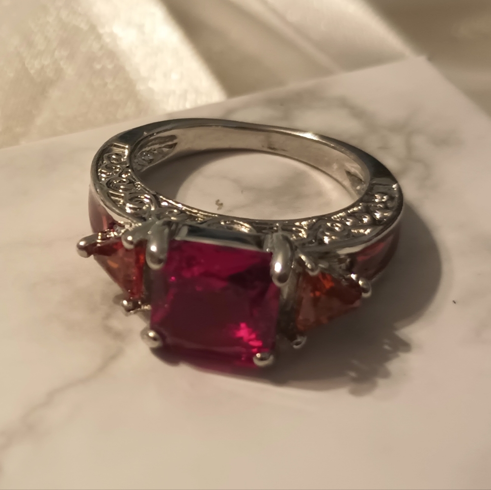 🎄Unique Red Zircon Stone Ring - Picture 7 of 17